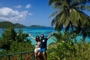 Pasamos el cumpleaños de Chris en cayo Cangrejo, Providencia. Y las fotos no le hacen justicia a ese azul...