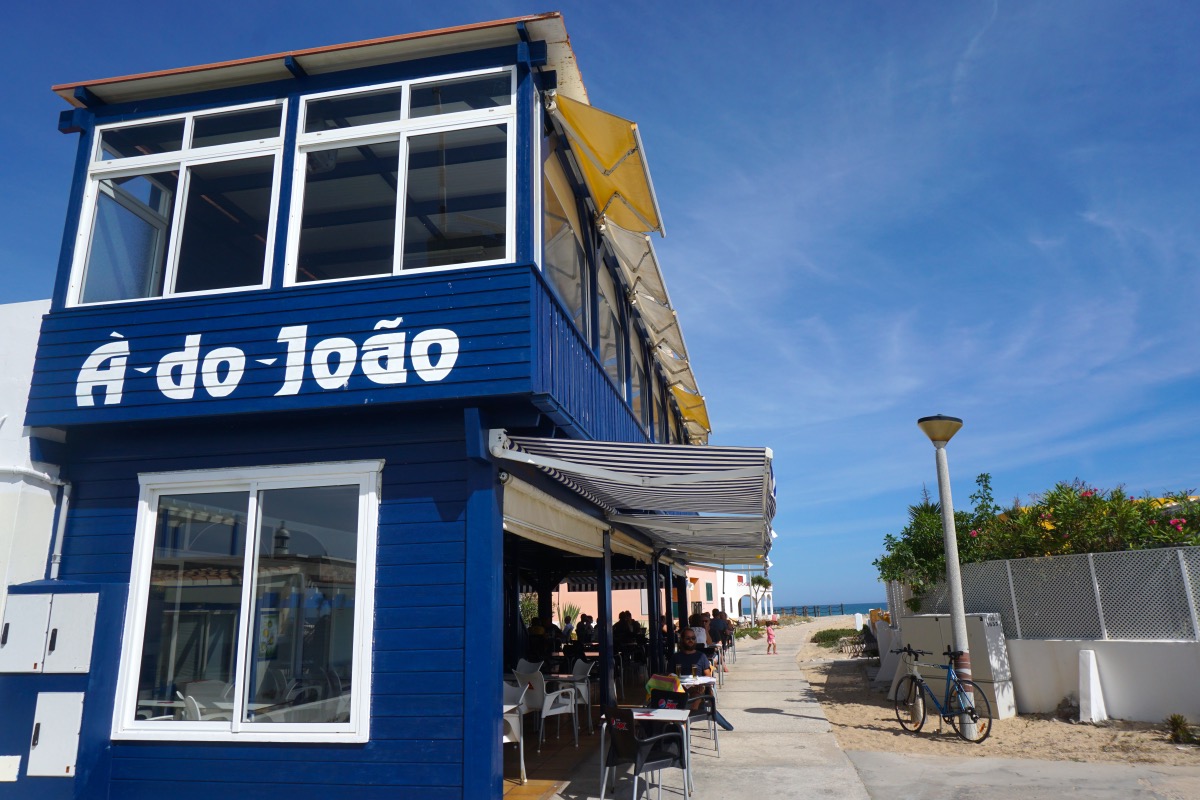 Terraza À-do-João, Farol