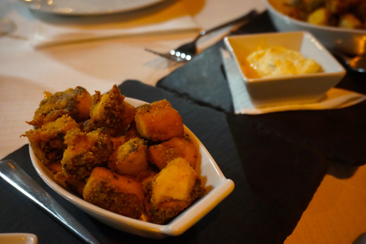 Pulpo rebozado, Polvo &Companhia